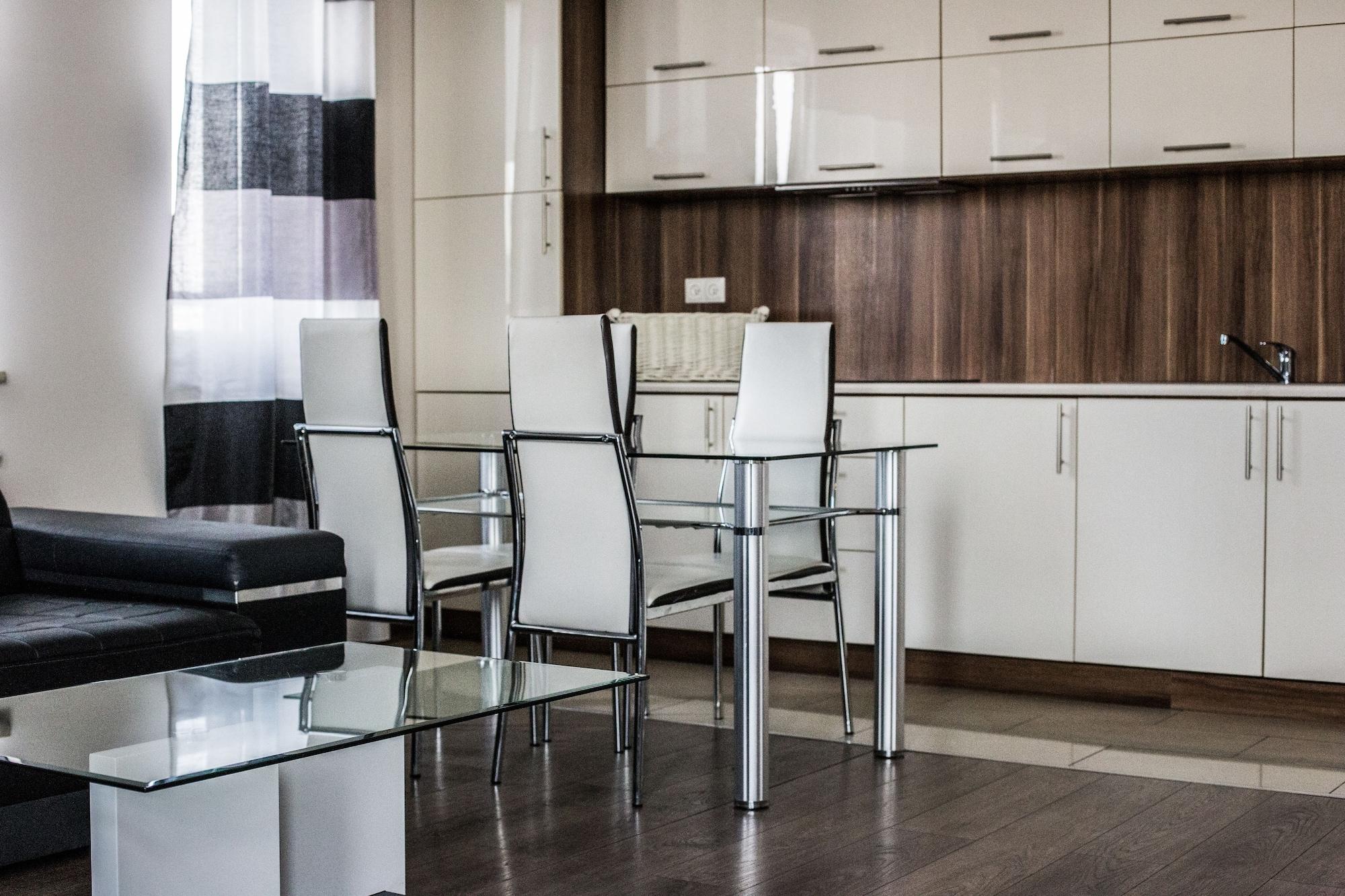 Senator Warsaw Apartments Екстериор снимка