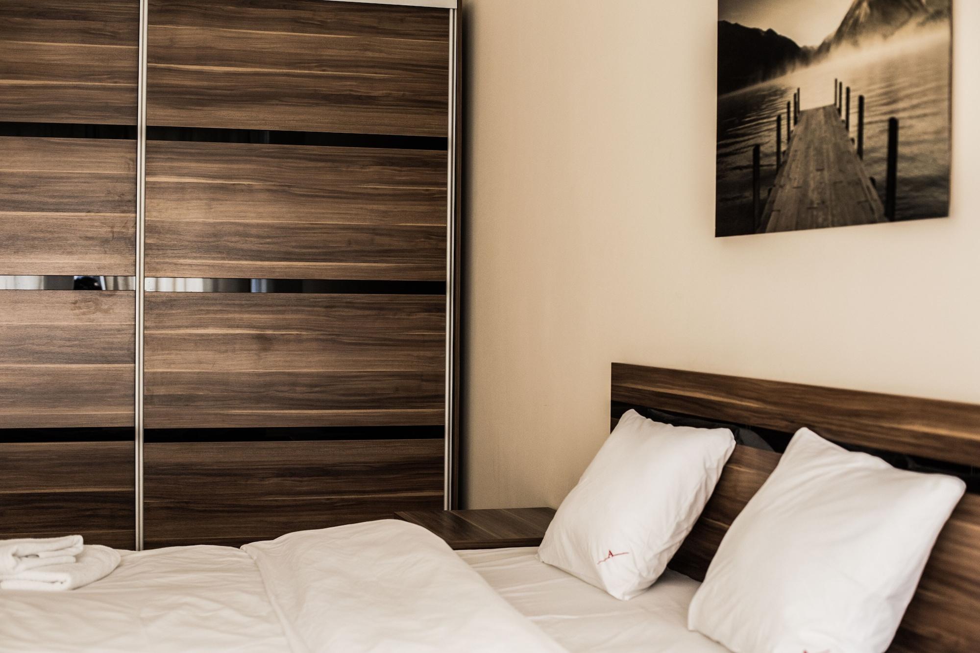 Senator Warsaw Apartments Екстериор снимка